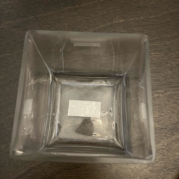 Glass Cube Vase - Picture 2 of 3